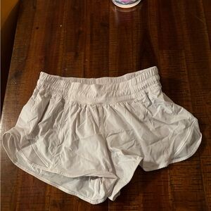 Lululemon hotty hot short size 6